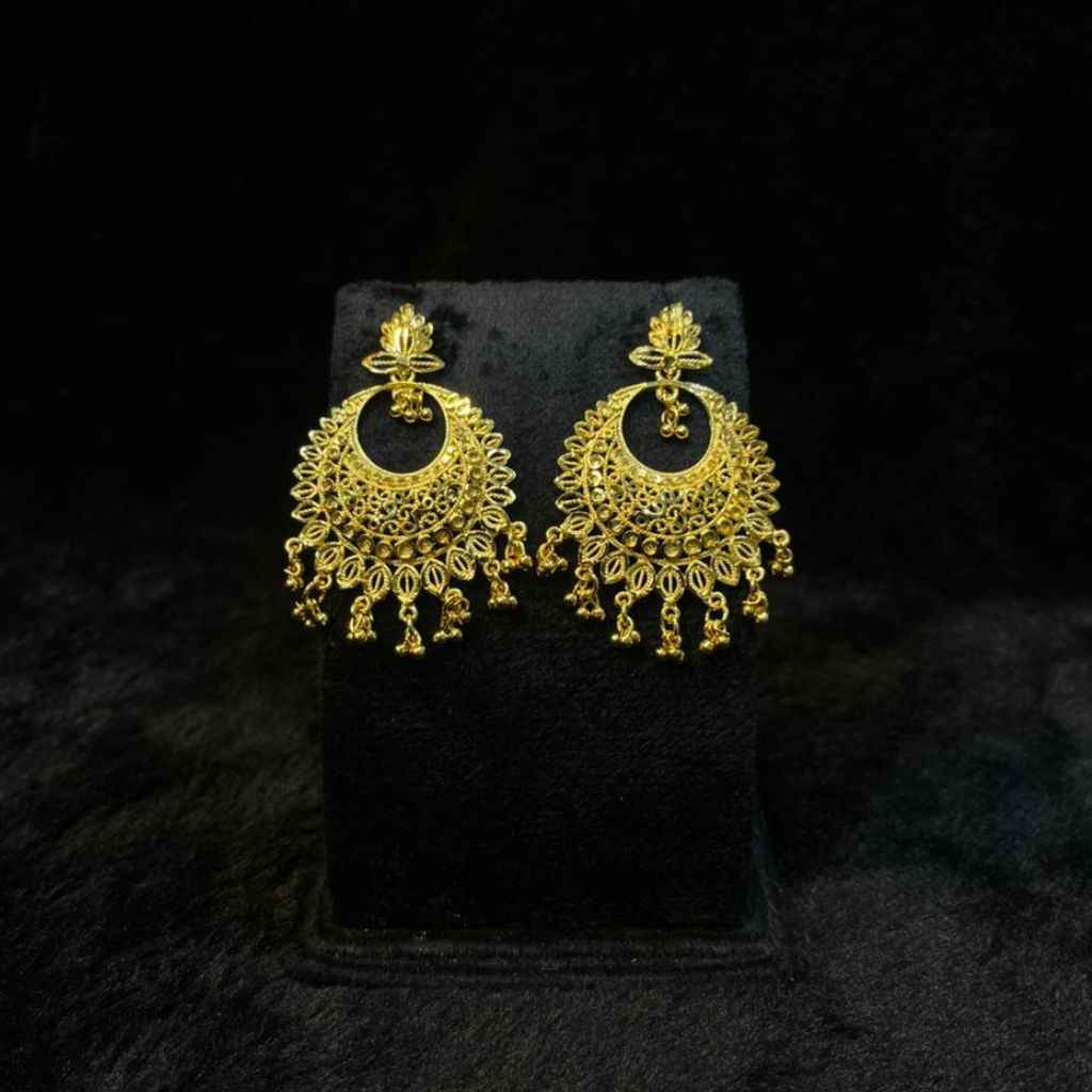 Grand Earing Model 02