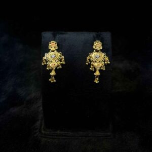 Grand Earing Model 04