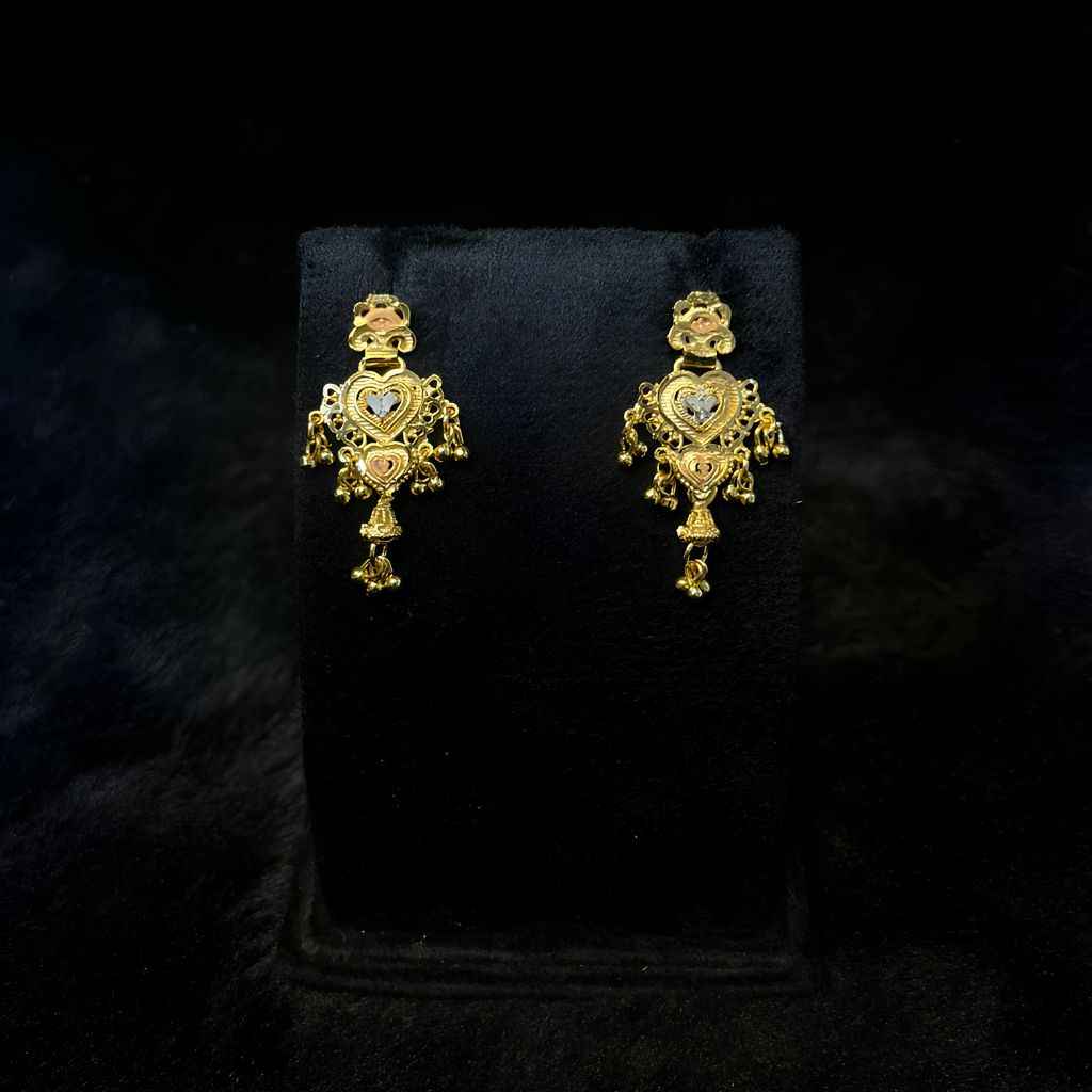 Grand Earing Model 04