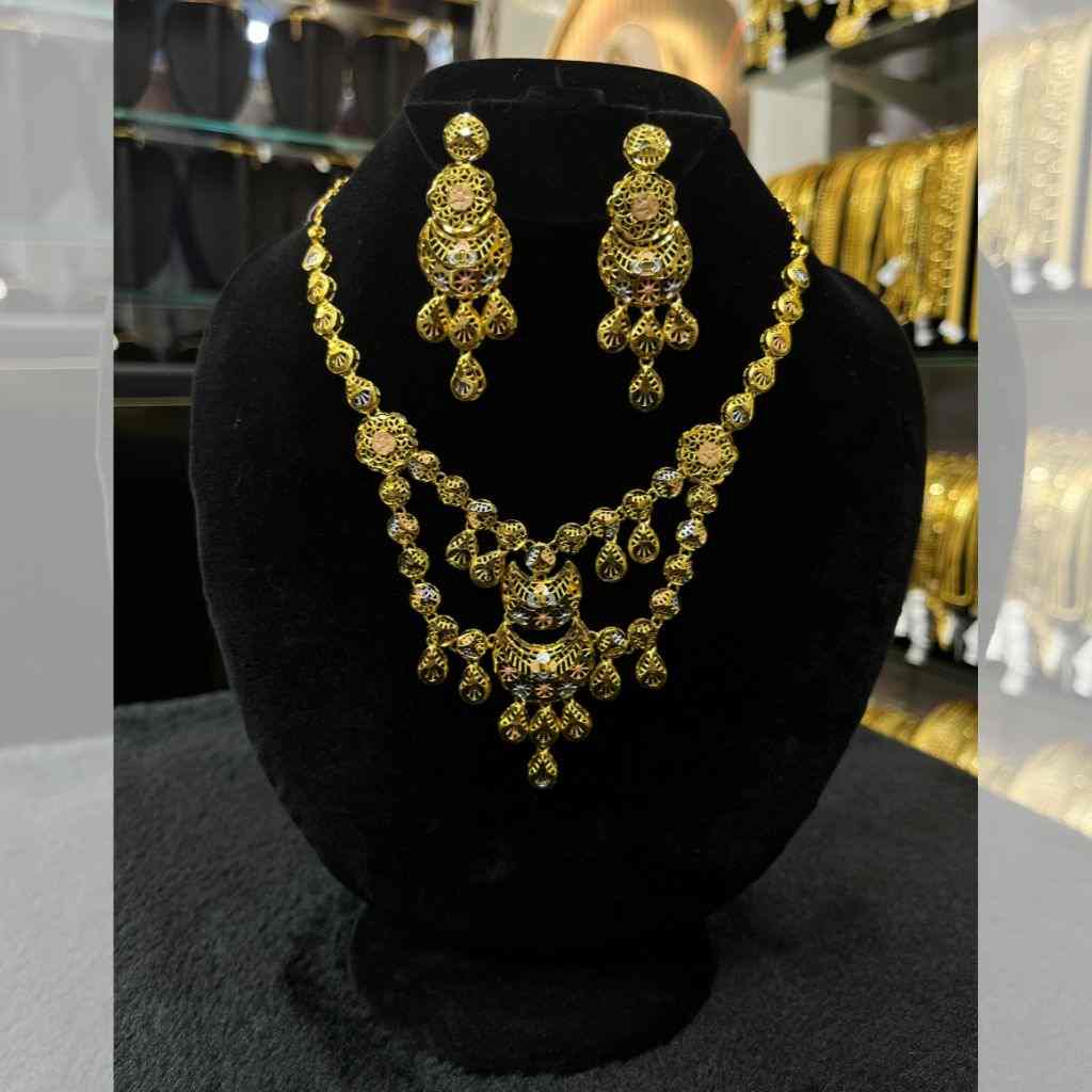 Necklace Short 08