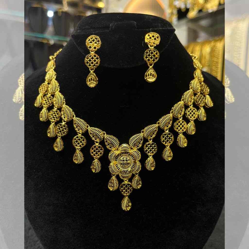 Necklace Short 11 - Image 2