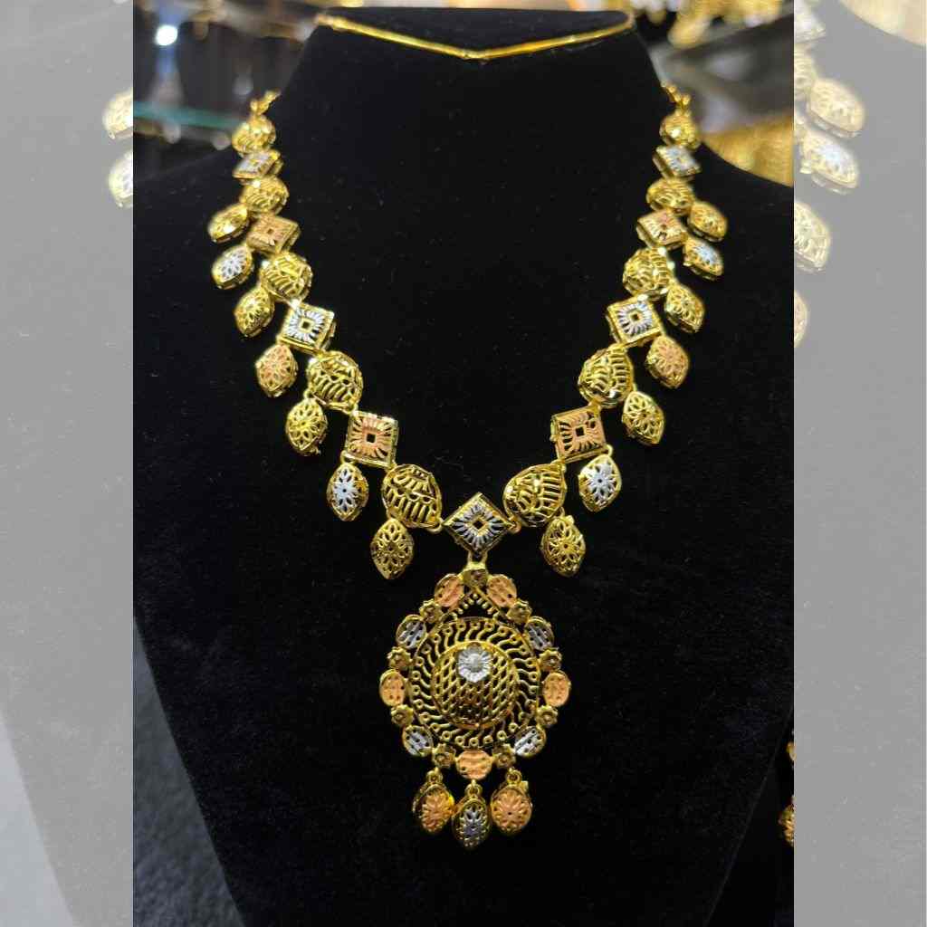 Necklace Short 12 - Image 2