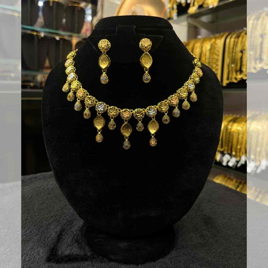 Necklace Short 03