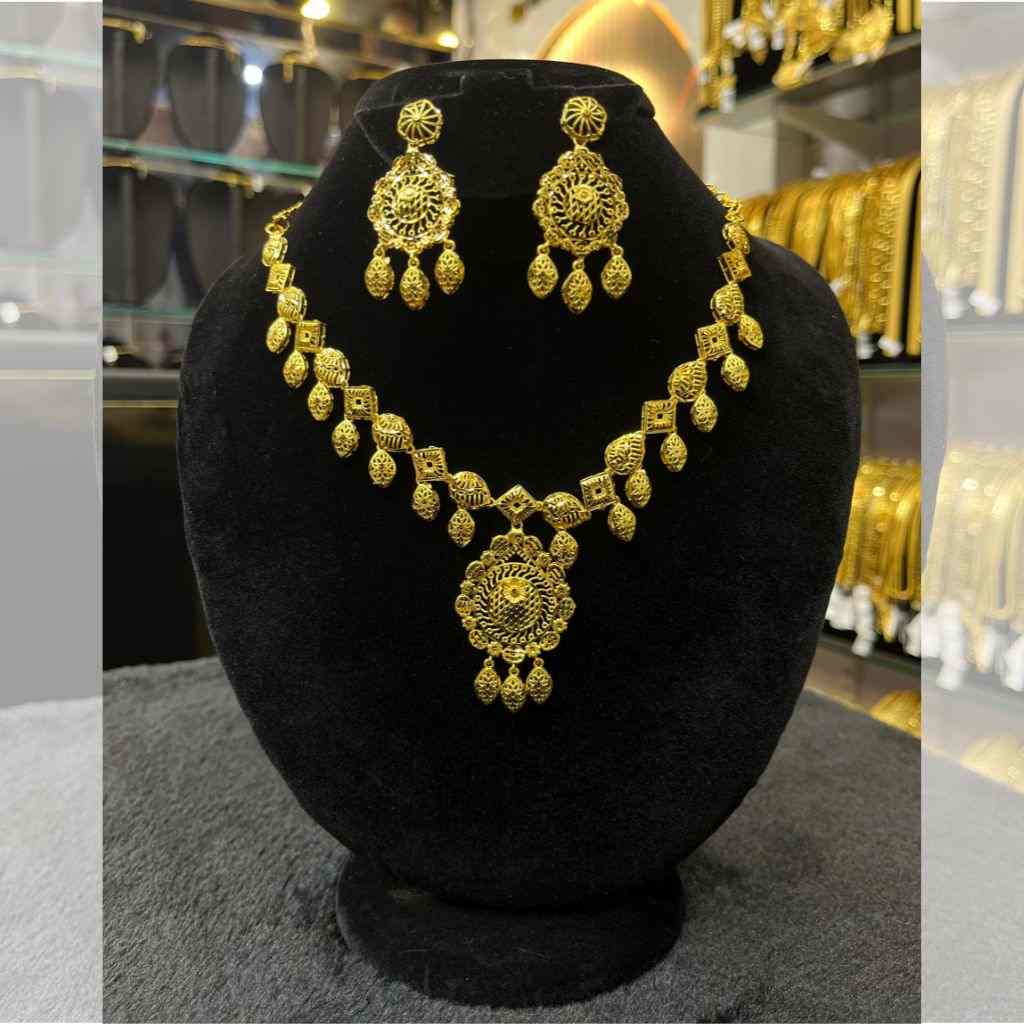 Necklace Short 06